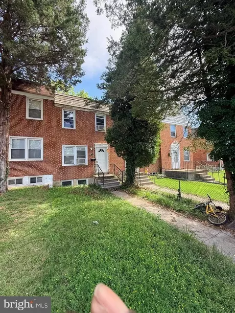 4424 Eldone Rd, Baltimore, MD 21229 photo 3