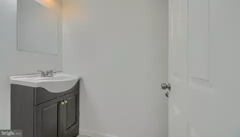 Entry Way - 316 S Broadway, Baltimore, MD 21231 photo 1 of 9