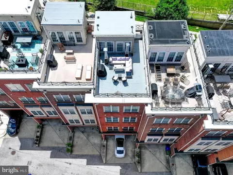 View/Area - 1319 Covington St, Baltimore, MD 21230 photo 2 of 7