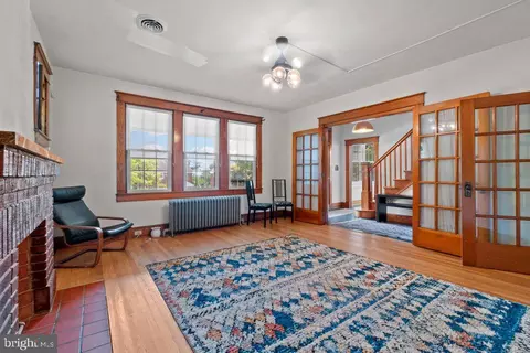 Living - 5606 Hilltop Ave, Baltimore, MD 21206 photo 2 of 4