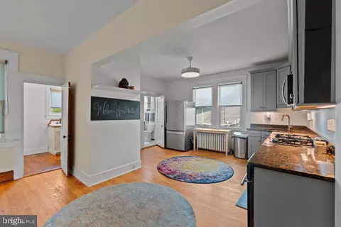 Entry Way - 5606 Hilltop Ave, Baltimore, MD 21206 photo 5 of 19