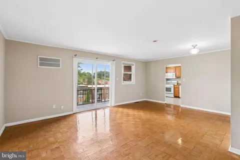 Living - 6431 Walther Ave #E, Baltimore, MD 21206 photo 1 of 4