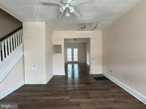 Entry Way - 3418 Elmora Ave, Baltimore, MD 21213 photo 1 of 4