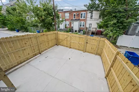 Exterior - 700 Belgian Ave, Baltimore, MD 21218 photo 4 of 7
