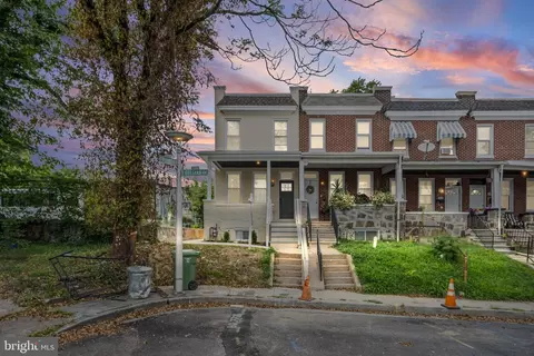 Exterior - 700 Belgian Ave, Baltimore, MD 21218 photo 1 of 7