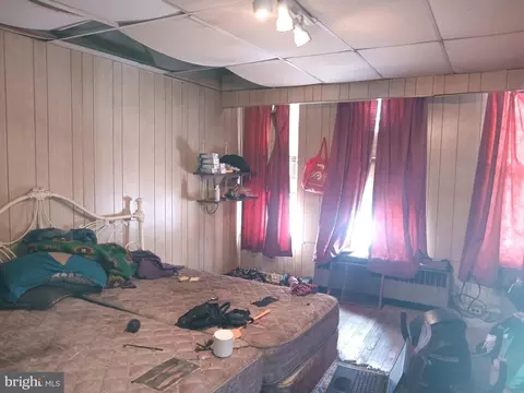 709 Appleton St, Baltimore, MD 21217 photo 4