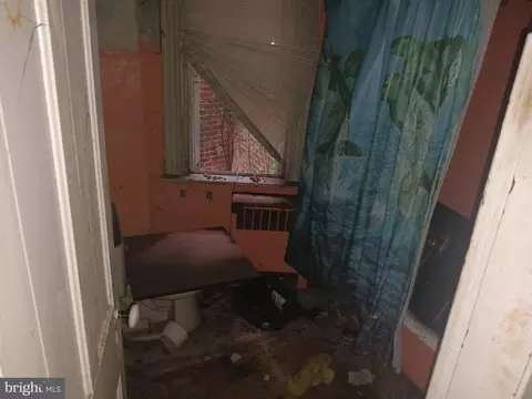 Entry Way - 709 Appleton St, Baltimore, MD 21217 photo 6 of 6