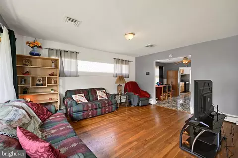 Living - 5713 Anthony Ave, Baltimore, MD 21206 photo 1 of 3