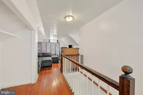 Entry Way - 5713 Anthony Ave, Baltimore, MD 21206 photo 2 of 2