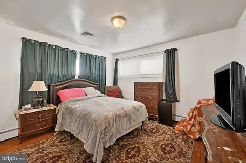 Bedroom - 5713 Anthony Ave, Baltimore, MD 21206 photo 1 of 6