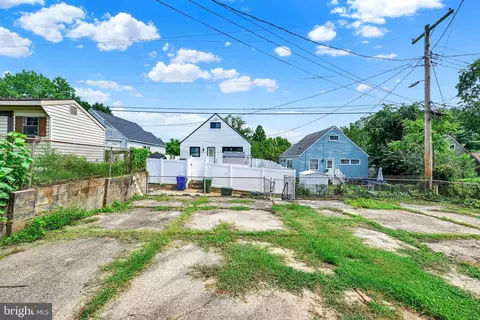 Exterior - 5713 Anthony Ave, Baltimore, MD 21206 photo 3 of 5