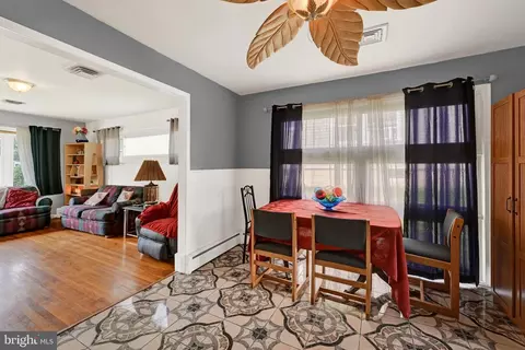 Dining - 5713 Anthony Ave, Baltimore, MD 21206 photo 1 of 1