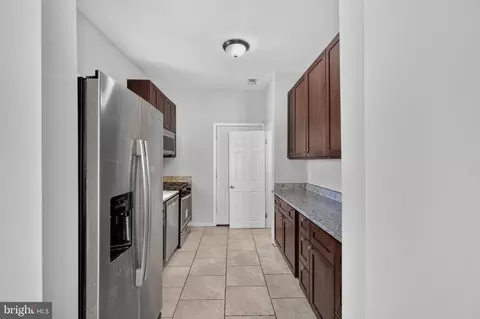 Entry Way - 2804 Ruscombe Ln, Baltimore, MD 21215 photo 1 of 19