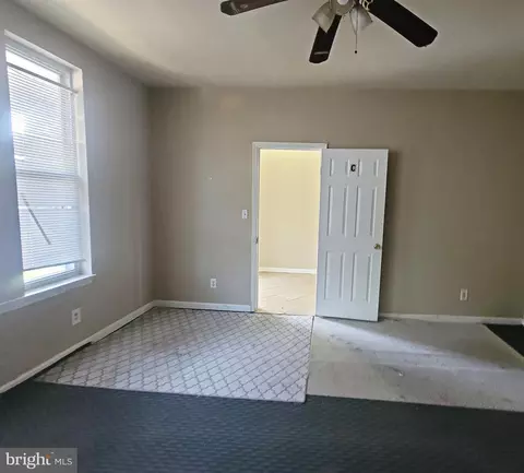 Entry Way - 3907 Fairview Ave, Baltimore, MD 21216 photo 6 of 8