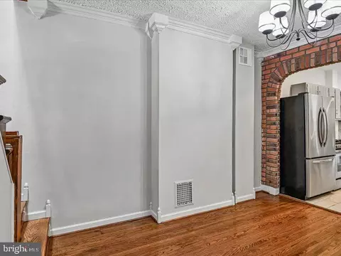 Entry Way - 1306 Marshall St, Baltimore, MD 21230 photo 2 of 4