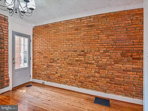 Entry Way - 1306 Marshall St, Baltimore, MD 21230 photo 4 of 4