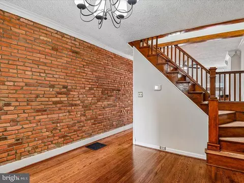 Entry Way - 1306 Marshall St, Baltimore, MD 21230 photo 3 of 4
