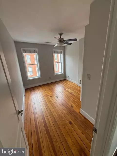 Bedroom - 1306 Marshall St, Baltimore, MD 21230 photo 5 of 6