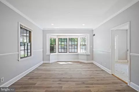 Living - 900 E Belvedere Ave, Baltimore, MD 21212 photo 5 of 8