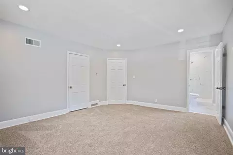 Bedroom - 900 E Belvedere Ave, Baltimore, MD 21212 photo 6 of 9