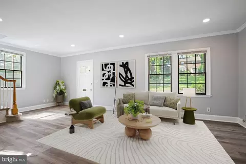 Living - 900 E Belvedere Ave, Baltimore, MD 21212 photo 3 of 8