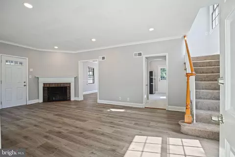 Living - 900 E Belvedere Ave, Baltimore, MD 21212 photo 8 of 8