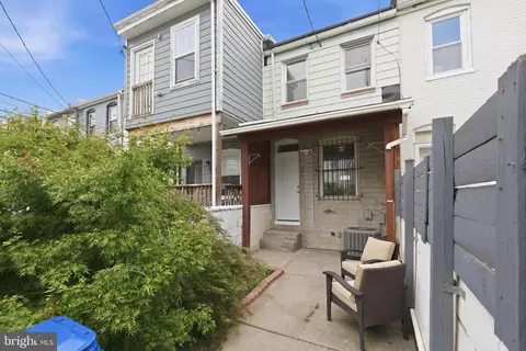 Exterior - 122 N Streeper St, Baltimore, MD 21224 photo 8 of 9