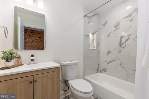 Bath - 2540 Eager St, Baltimore, MD 21205 photo 3 of 5