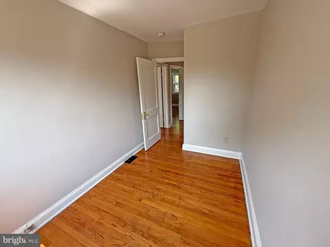 Bedroom - 615 Benninghaus Rd, Baltimore, MD 21212 photo 6 of 6