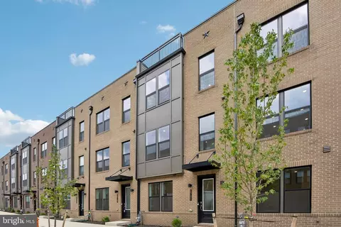2721 Ferry Bar Dr, Baltimore, MD 21230
