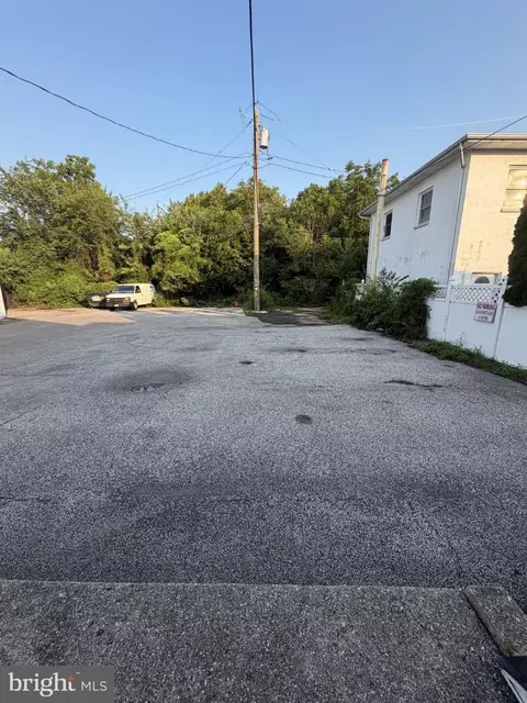 5904 Harford Rd, Baltimore, MD 21214 photo 5