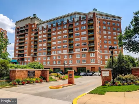 3801 Canterbury Rd #909, Baltimore, MD 21218