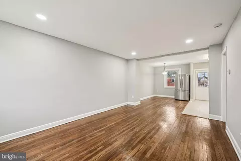 Living - 38 Upmanor Rd, Baltimore, MD 21229 photo 3 of 3