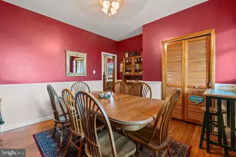 Dining - 3915 W Overlea Ave, Baltimore, MD 21206 photo 2 of 2