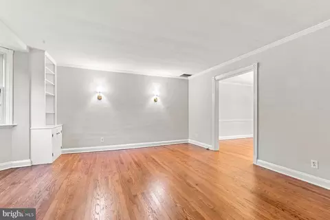 Living - 4237 Wickford Rd, Baltimore, MD 21210 photo 2 of 3