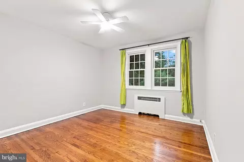 Bedroom - 4237 Wickford Rd, Baltimore, MD 21210 photo 3 of 6
