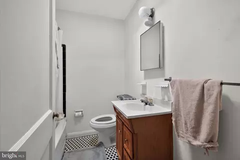 6803 Conley St, Baltimore, MD 21224 photo 9