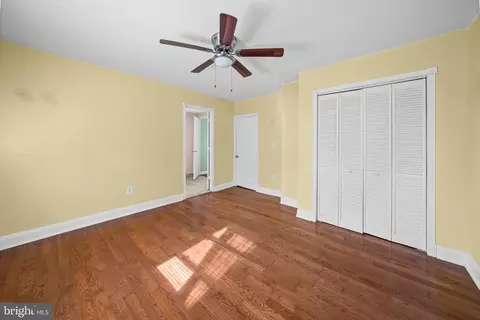 Bedroom - 1016 Pine Heights Ave, Baltimore, MD 21229 photo 3 of 8