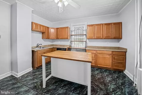 Kitchen - 1016 Pine Heights Ave, Baltimore, MD 21229 photo 3 of 3