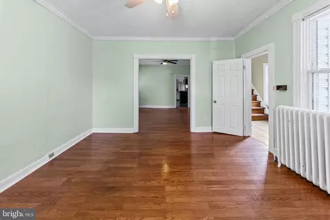 Living - 1016 Pine Heights Ave, Baltimore, MD 21229 photo 4 of 4