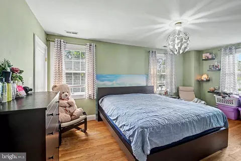 Bedroom - 3308 Beverly Rd, Baltimore, MD 21214 photo 3 of 3