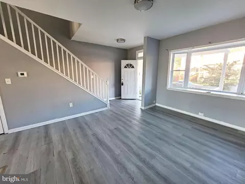 Living - 4939 Edgemere Ave, Baltimore, MD 21215 photo 1 of 4