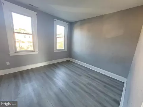 Bedroom - 4939 Edgemere Ave, Baltimore, MD 21215 photo 1 of 2