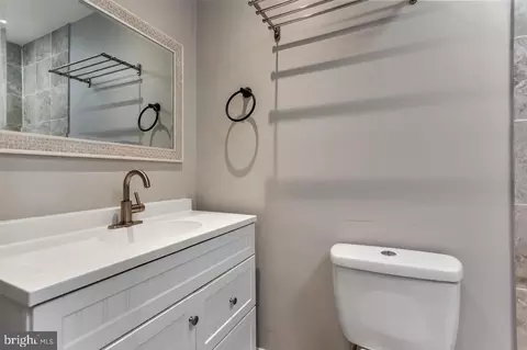 1704 Latrobe St, Baltimore, MD 21202 photo 7