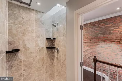 1704 Latrobe St, Baltimore, MD 21202 photo 8