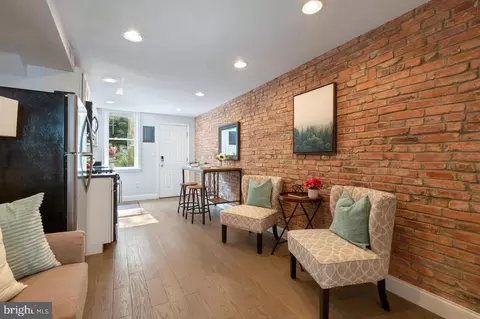 Entry Way - 1708 Latrobe St, Baltimore, MD 21202 photo 2 of 4