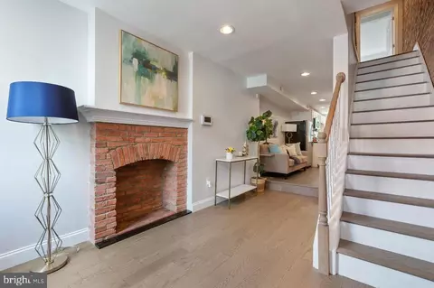 Entry Way - 1708 Latrobe St, Baltimore, MD 21202 photo 3 of 4