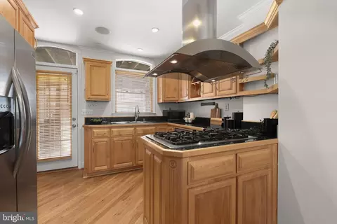 Kitchen - 721 S Decker Ave, Baltimore, MD 21224 photo 4 of 4