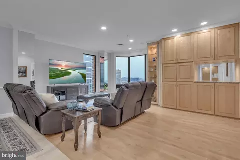 Living - 10 E Lee St #2408, Baltimore, MD 21202 photo 3 of 3