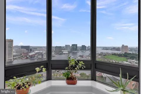 View/Area - 10 E Lee St #2408, Baltimore, MD 21202 photo 4 of 4